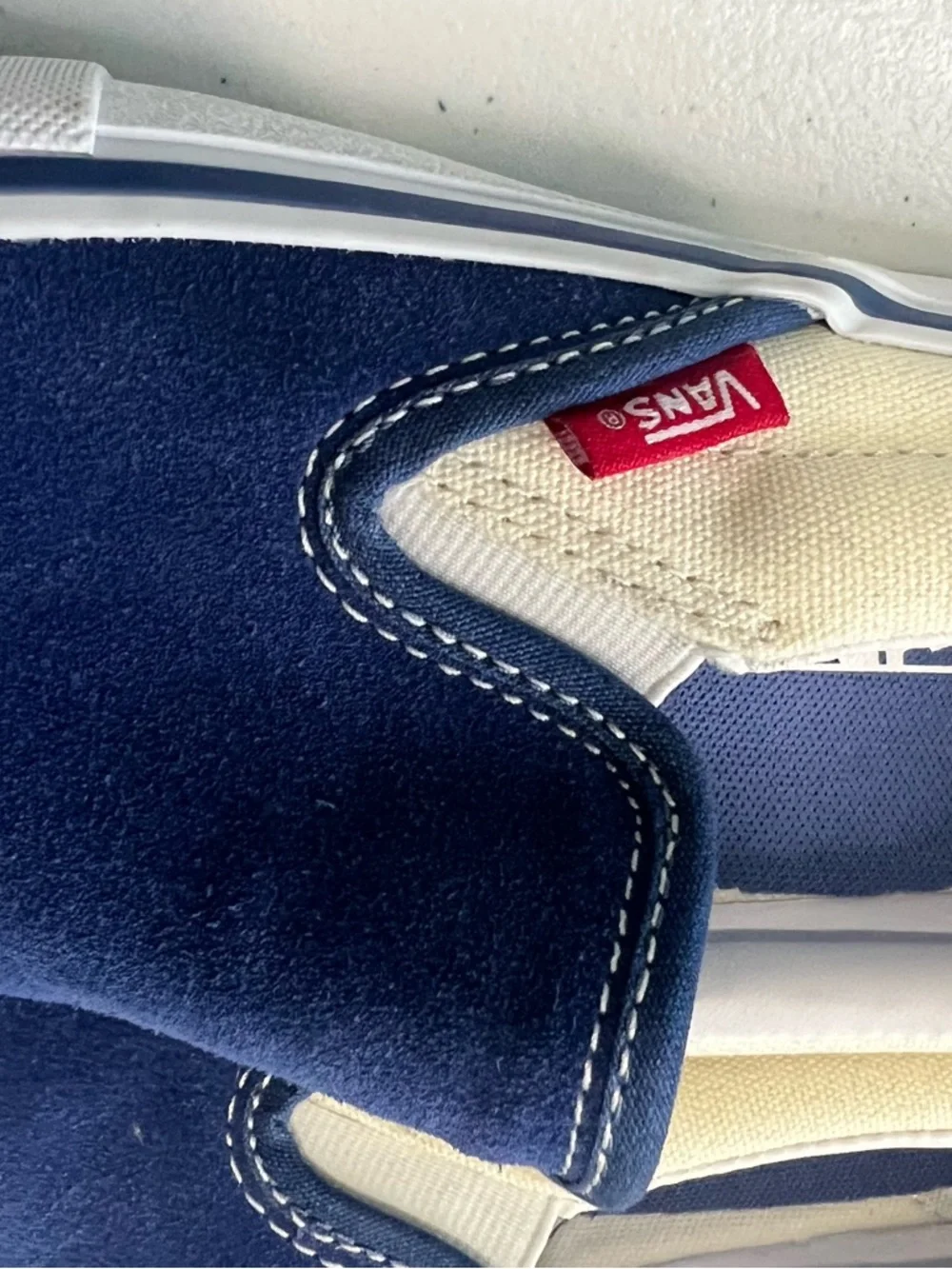 Vans PRO Men’s Slip-On Suede Loafers in Navy Size 8